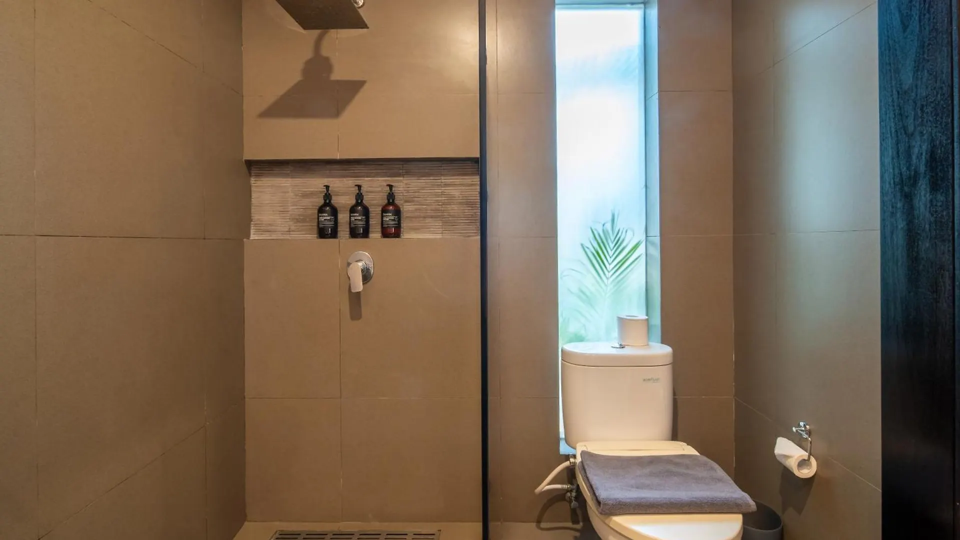 Stylish And Stunning Villa Eleni Seminyak Indonezja