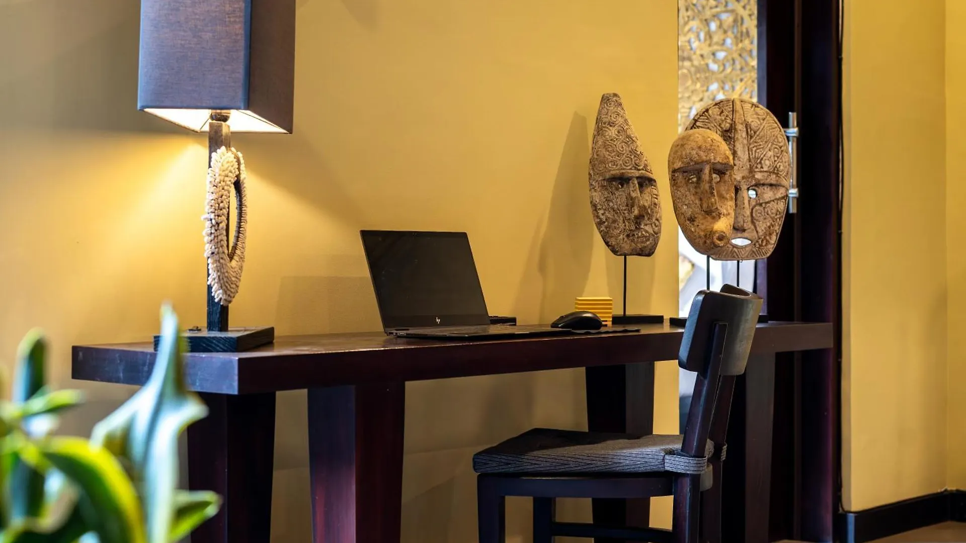 Stylish And Stunning Villa Eleni Seminyak Indonezja
