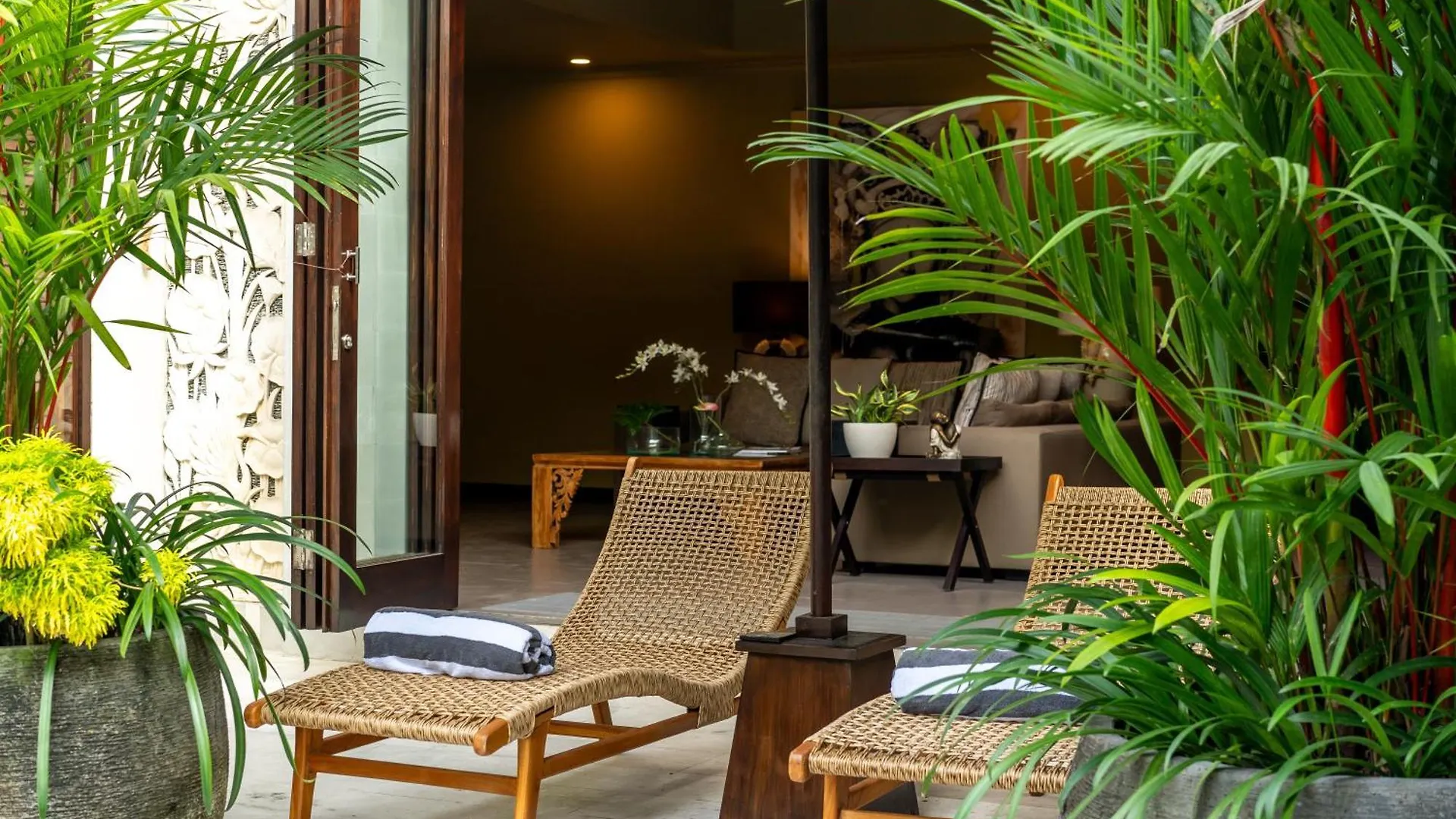 Stylish And Stunning Villa Eleni Seminyak